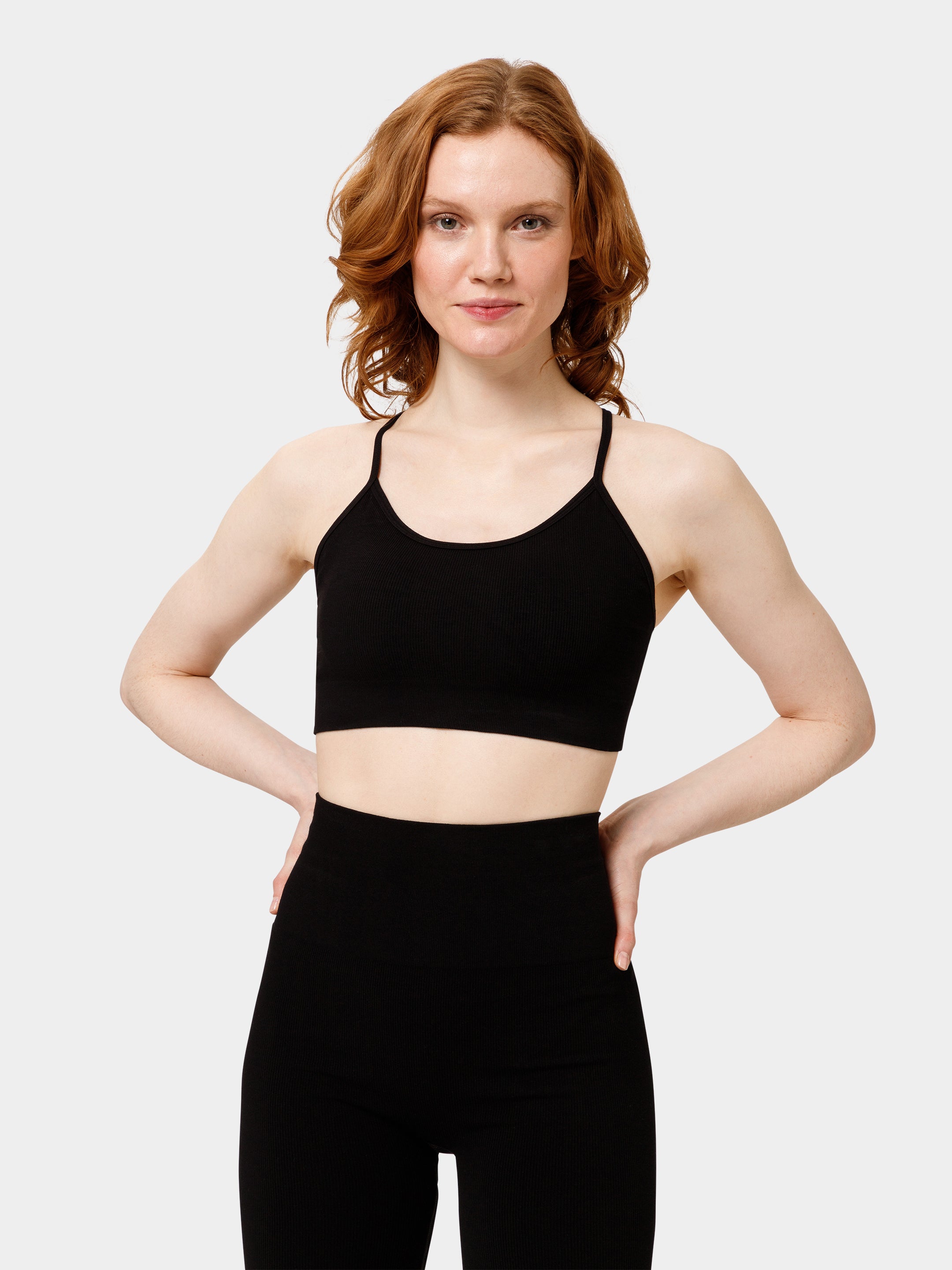 Le set Form brassière et legging Rib sans couture