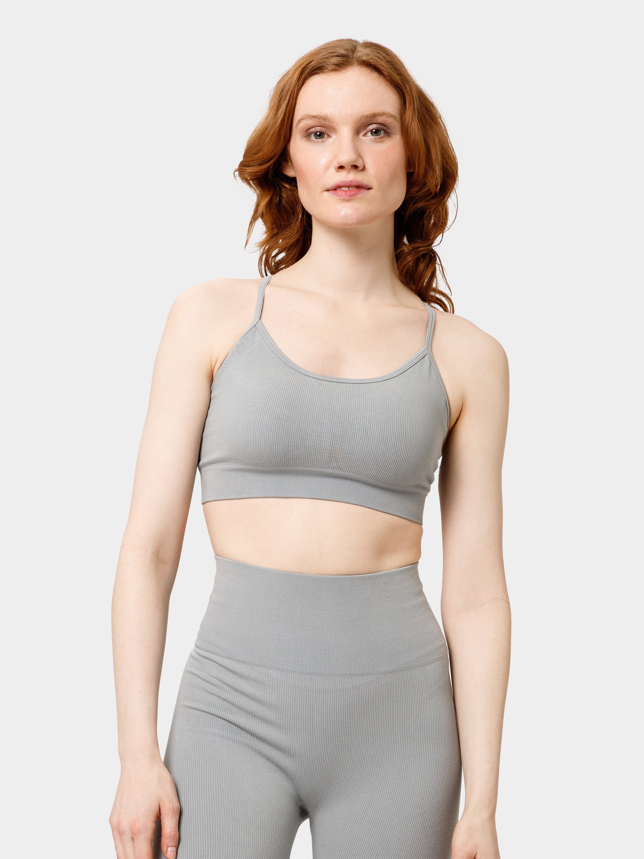 Le set Form brassière et legging Rib sans couture