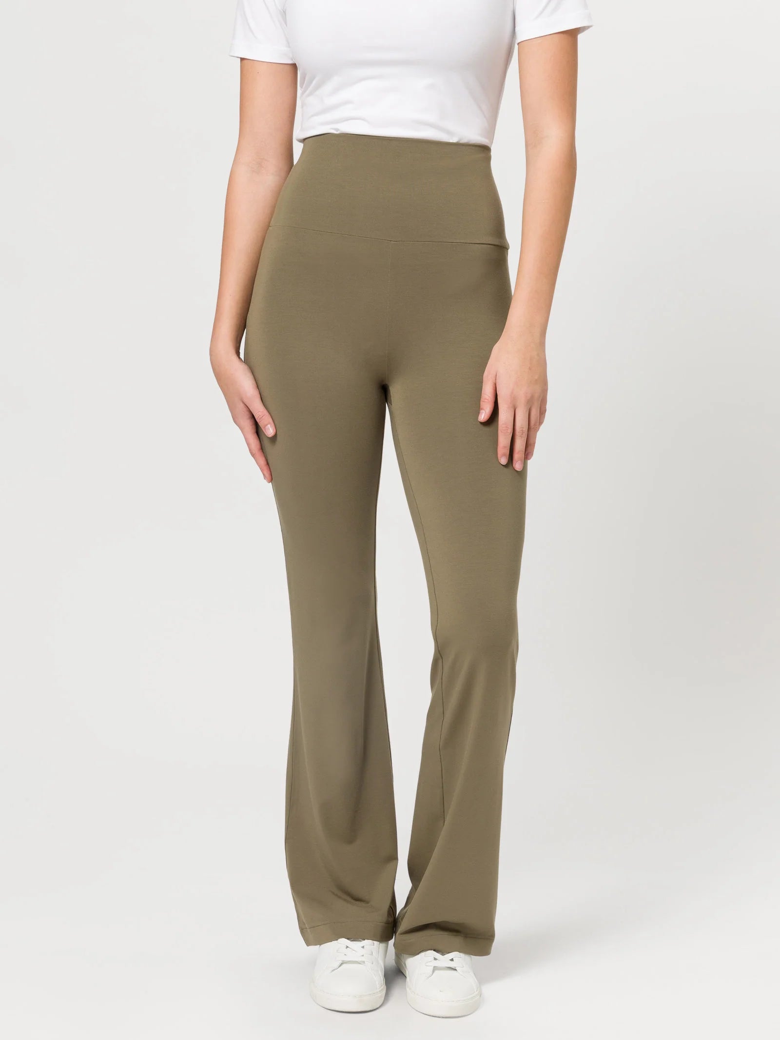 Le set t-shirt Millie et pantalon Belle