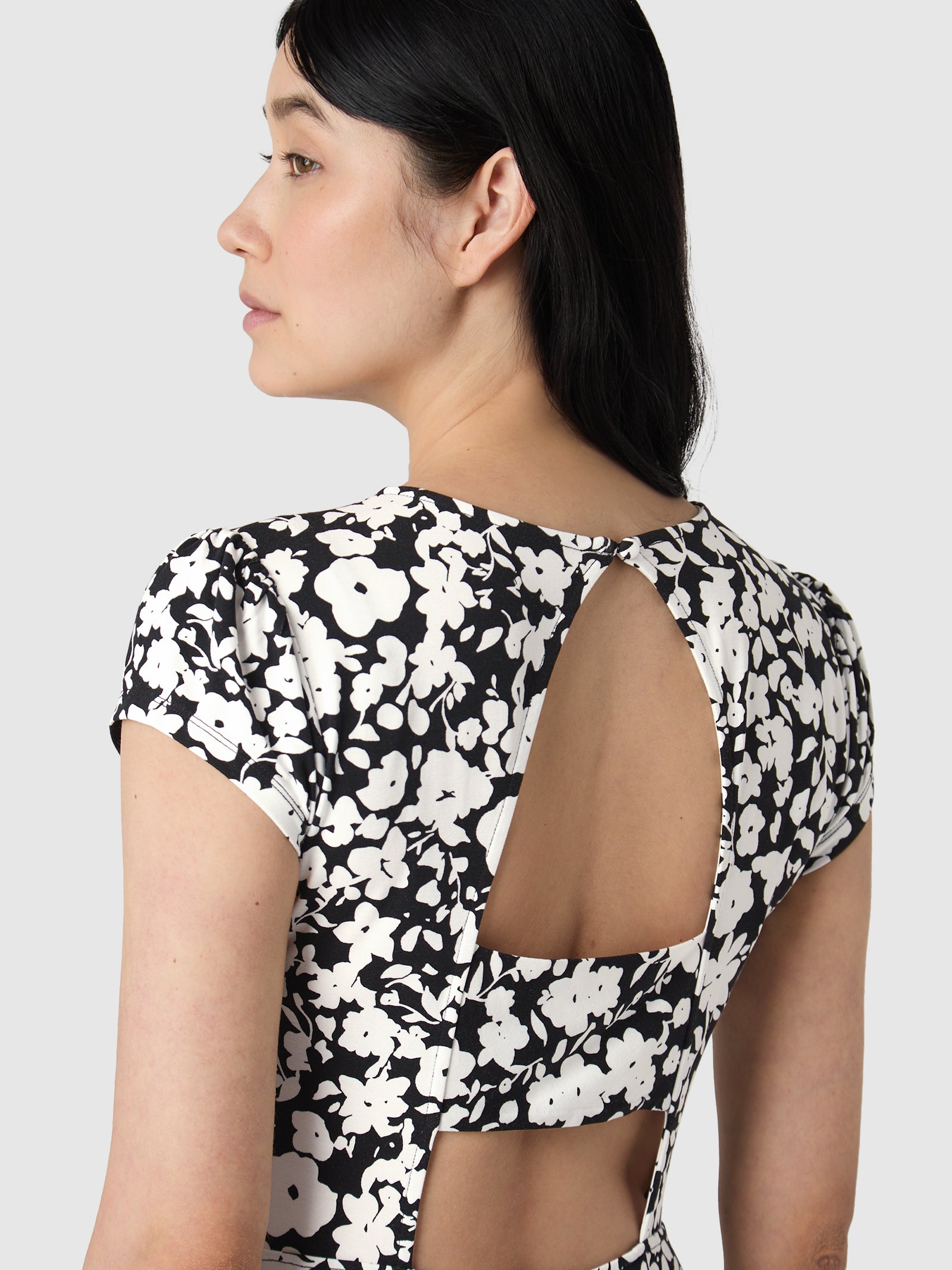 Flower AOP Black
