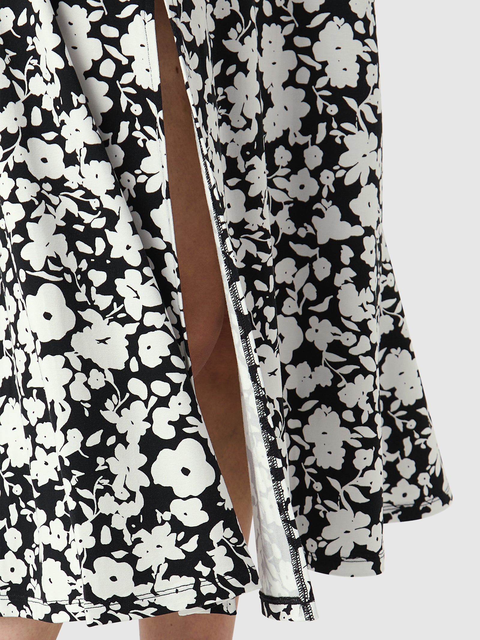 Flower AOP Black
