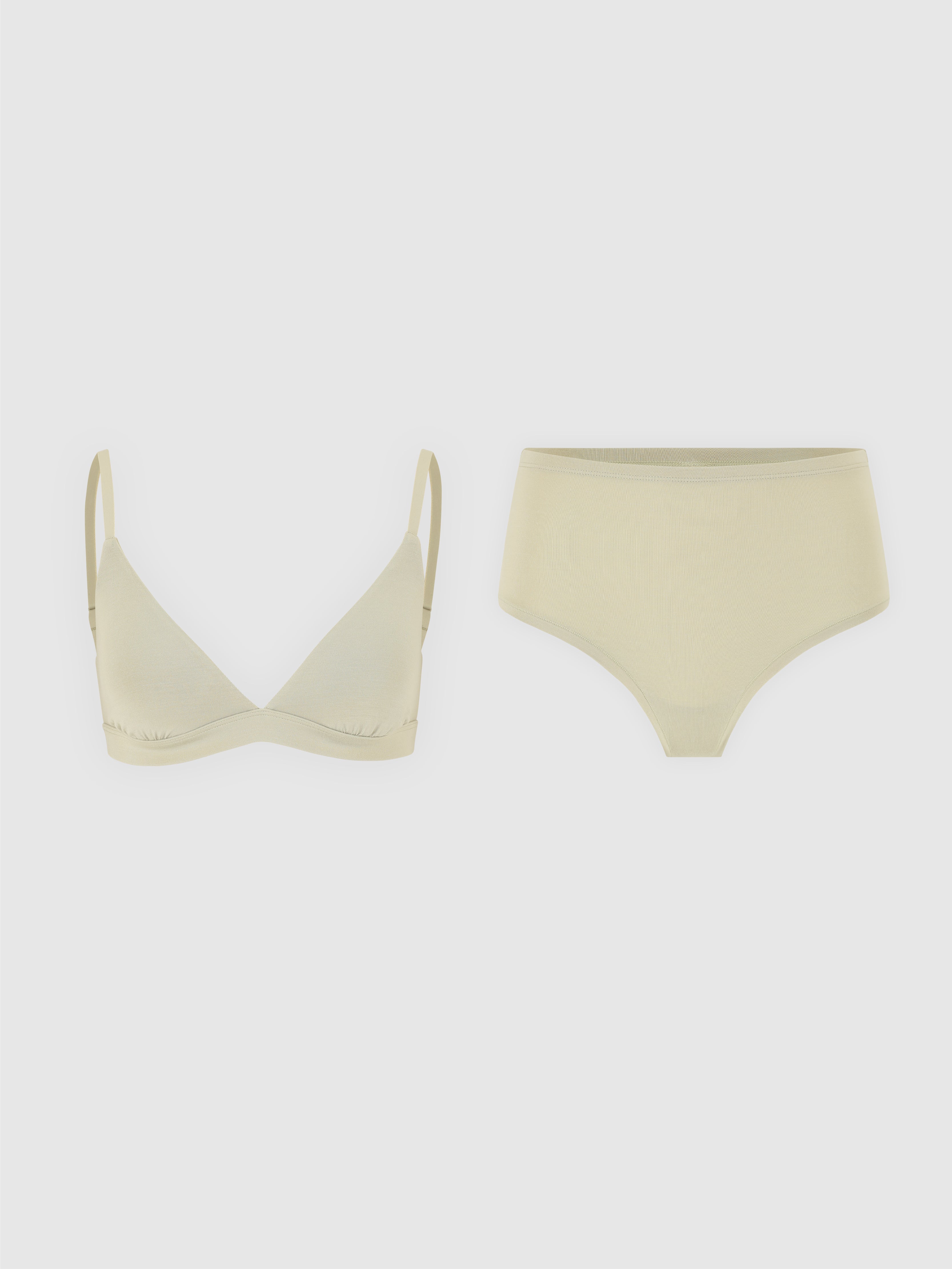 Le set Roryy brassière triangle et culotte taille haute