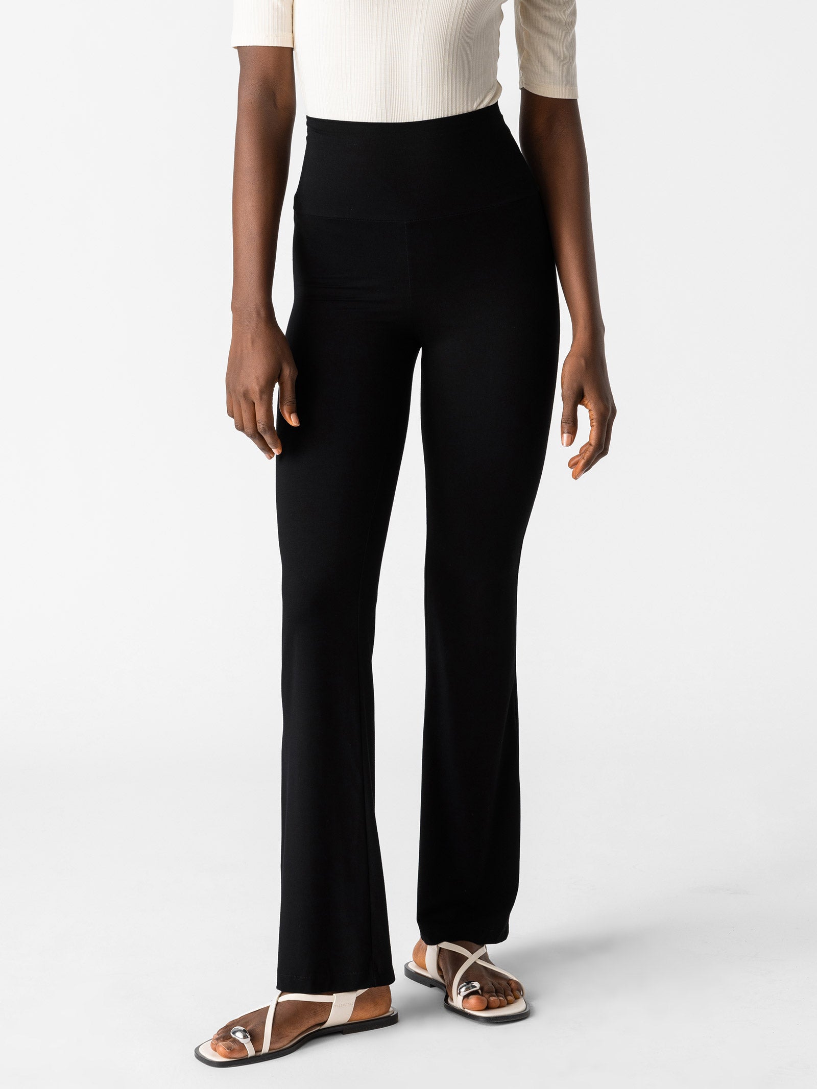 Le set t-shirt Millie et pantalon Belle