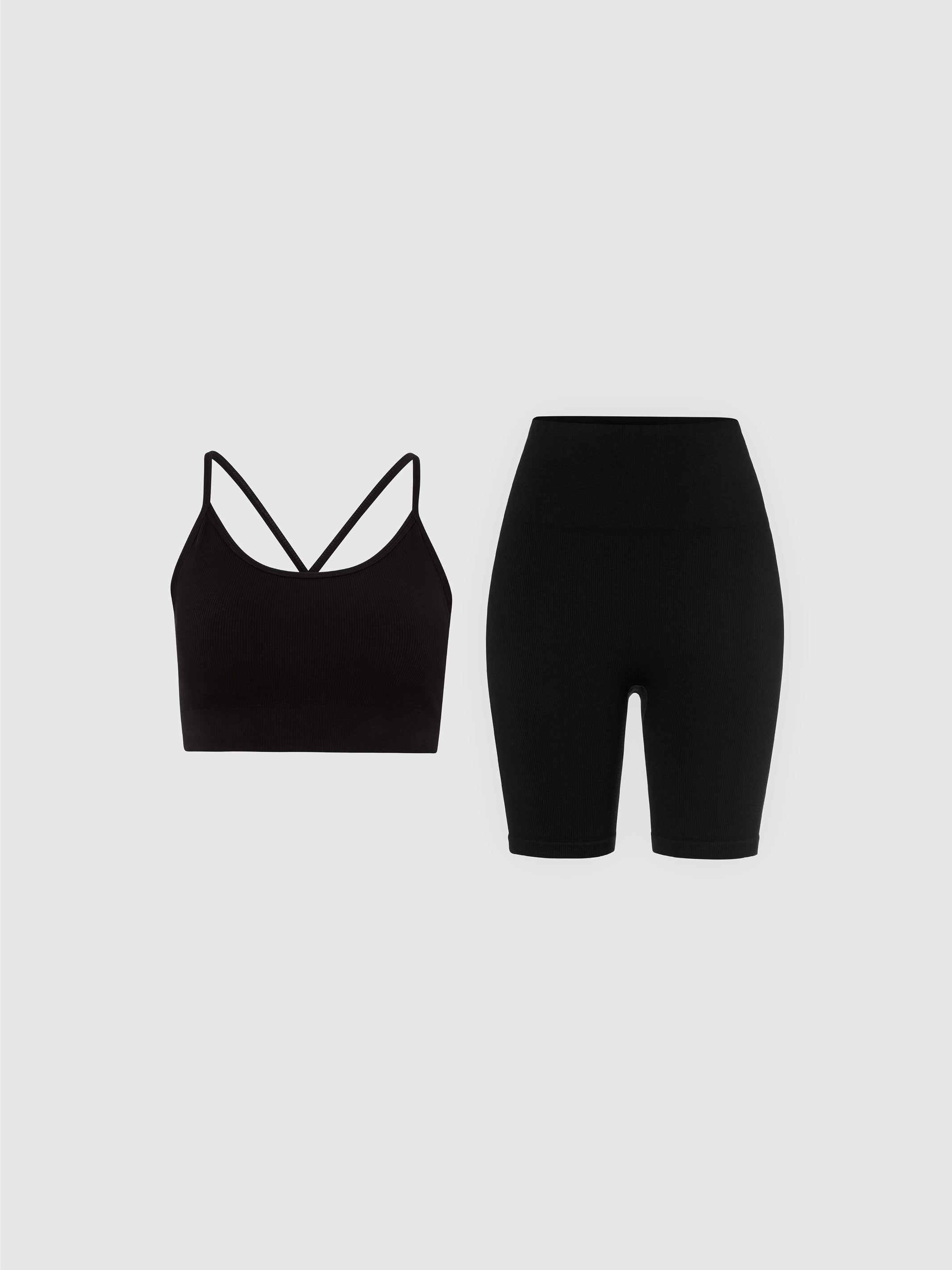 Le set Form brassière et short sans couture